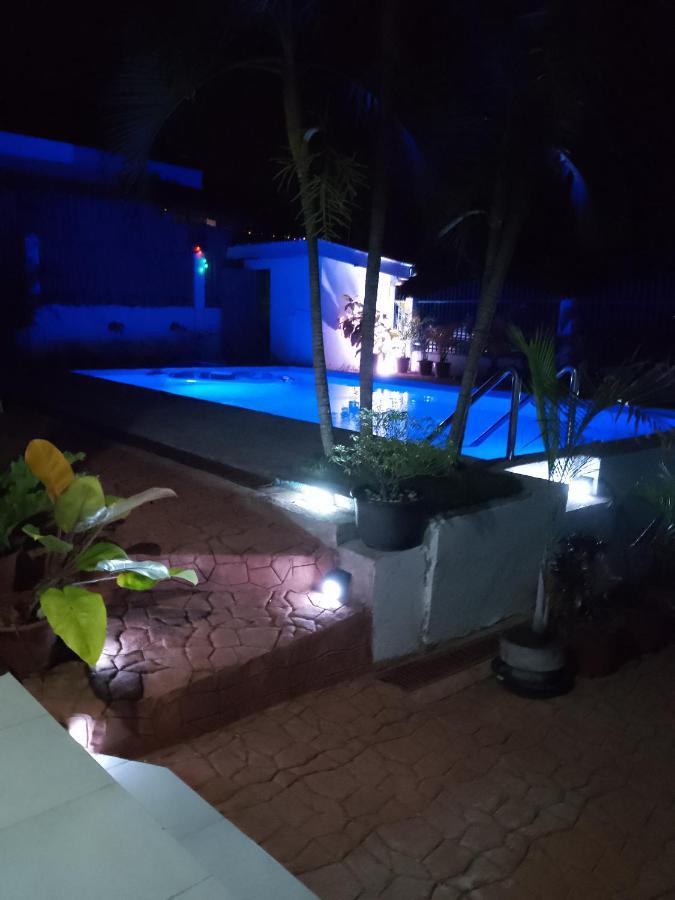 Beth'S Villa Moalboal Kültér fotó